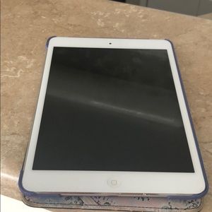 Mini IPad. Only used for 6 months
